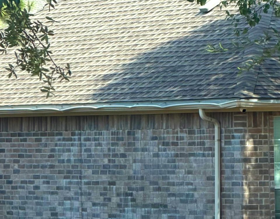 Dented Gutters? Here’s Why You Should Get Them Replaced This Fall